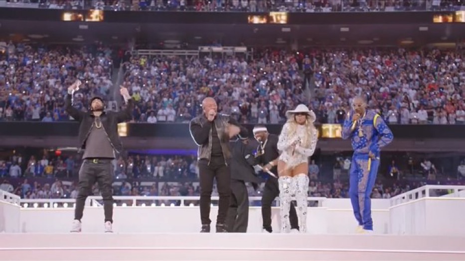 TWITTER’S BEST REACTIONS TO THE SUPER BOWL HALFTIME SHOW